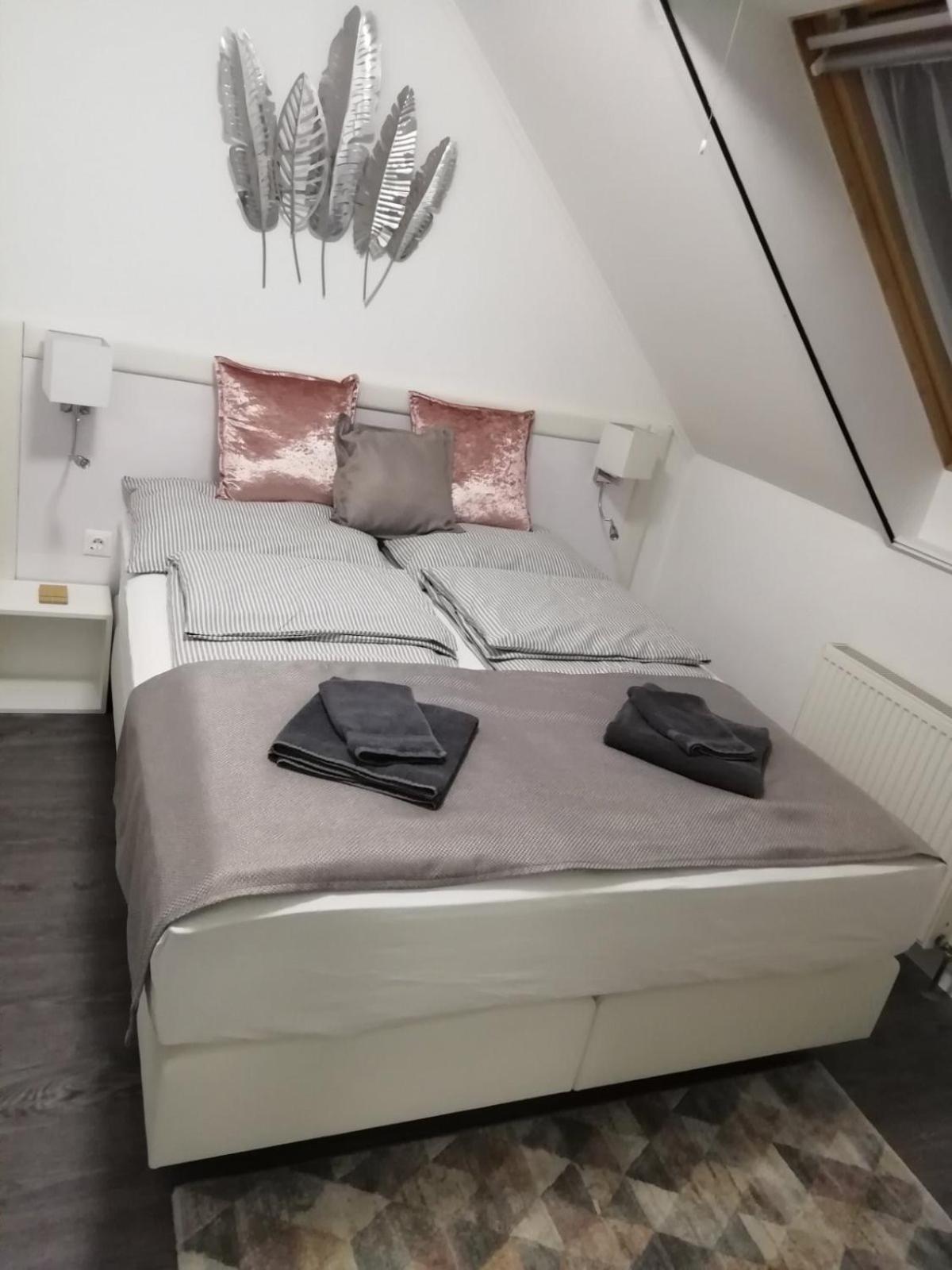 Apartmán Salvus Apartman Eger Exteriér fotografie